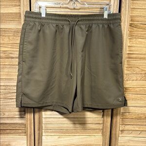 Xersion Shorts Men's Olive Army Green Size L